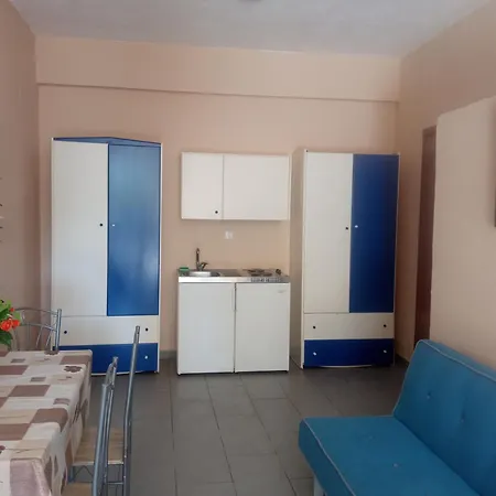 Apartment Lazaridi